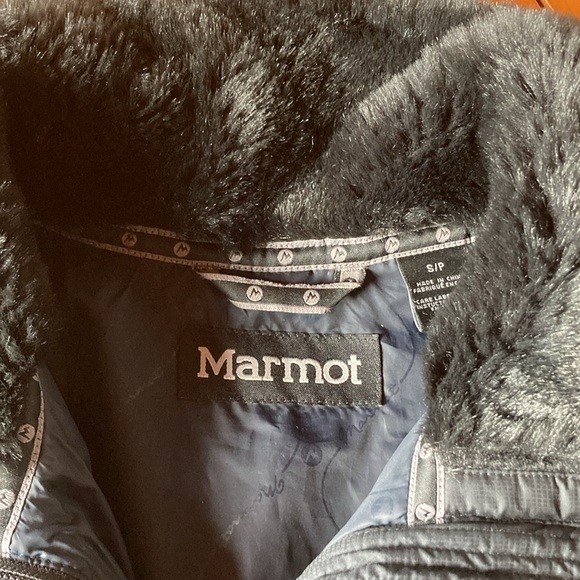Marmot St Moritz Quilted Jacket - Picture 2 of 11